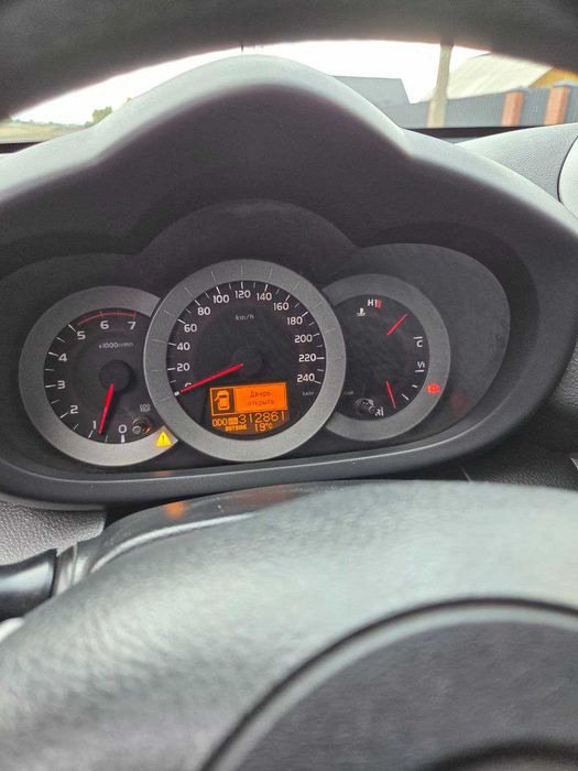 TOYOTA   RAV 4  Рік випуску: 06.2006