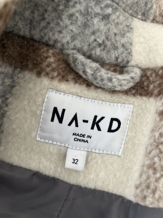 NA-KD luźny płaszcz w kratkę z paskiem rozmiar XS/S