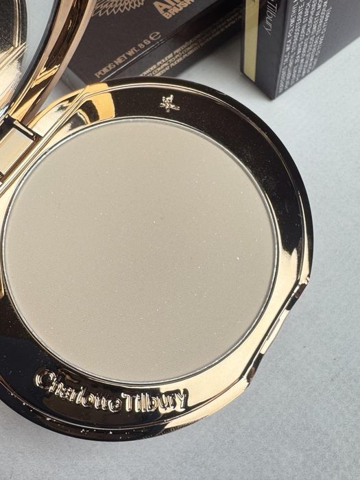 Пудра Charlotte Tilbury 1 Fair