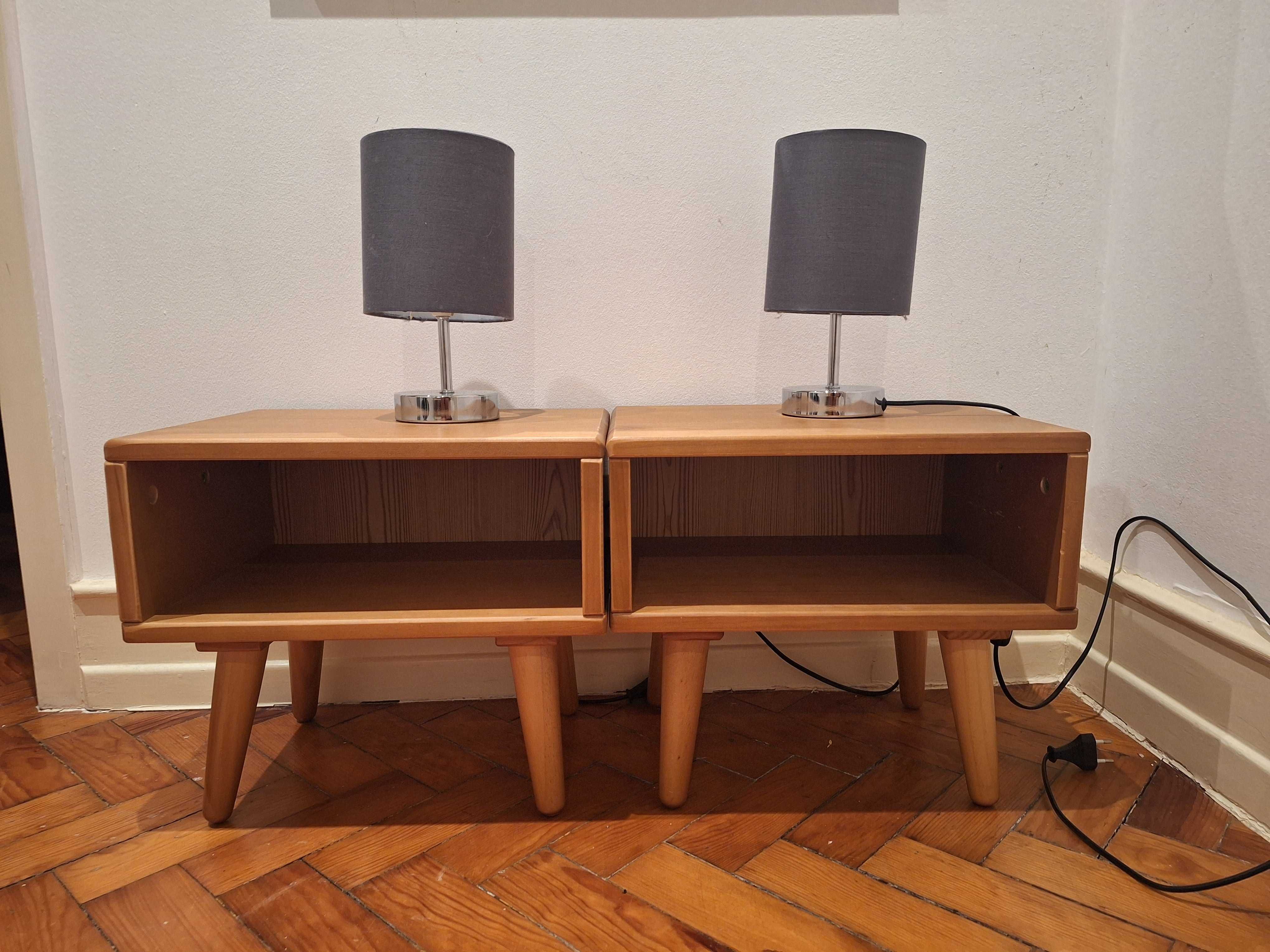 Conjunto mesas cabeceira e candeeiros