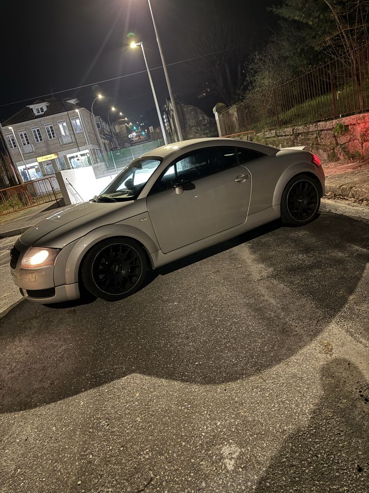 Audi TT 1.8T 180cv