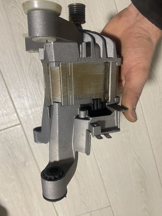 Двигун до пряльної машини Bosch