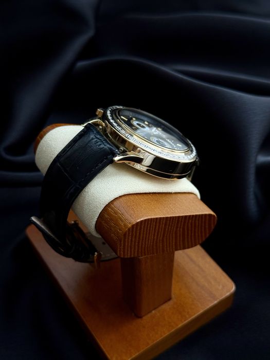 Золотые часы Patek Philippe 585