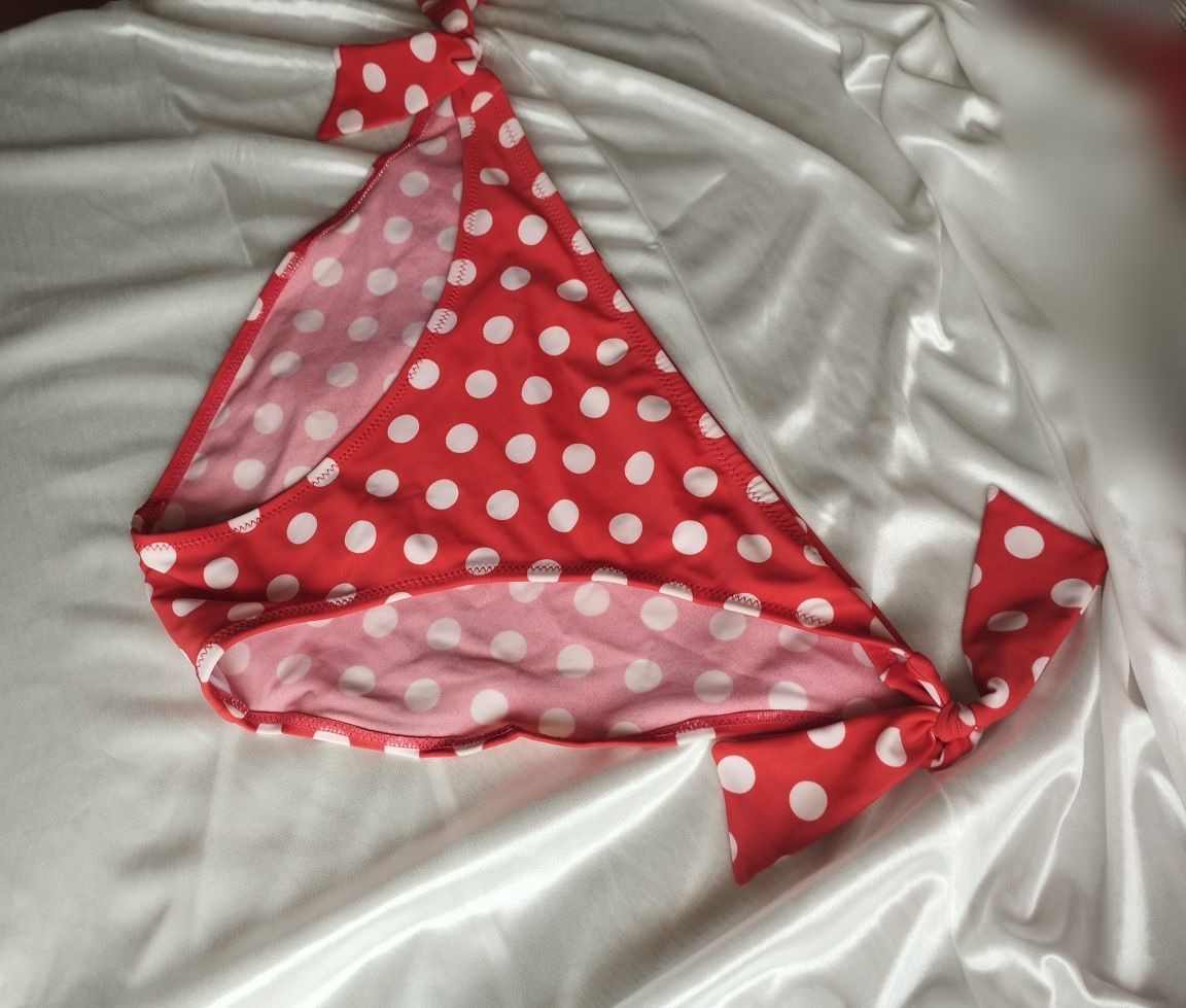 Seksowne figi kąpielowe w grochy L-XL