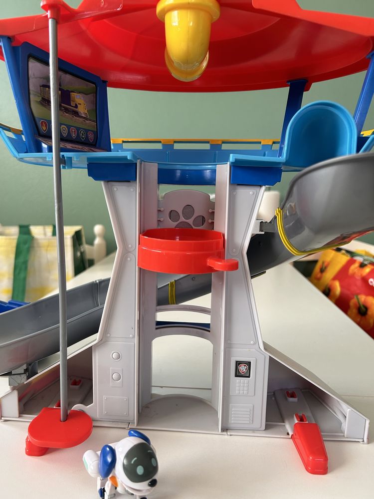 Torre de Controlo + Cão Robot + carro do Chase