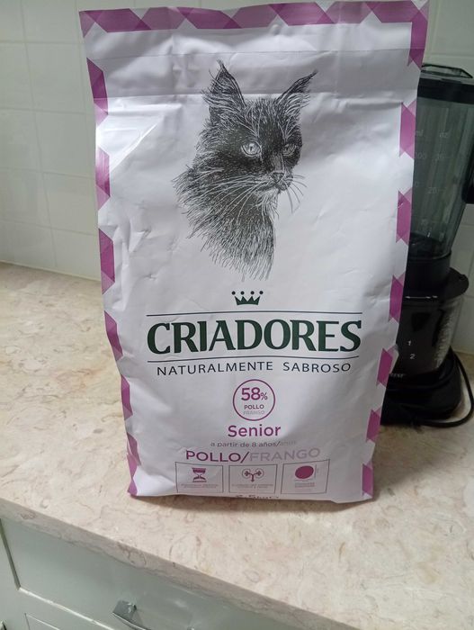 Oportunidade- 10€ Ração ainda fechada