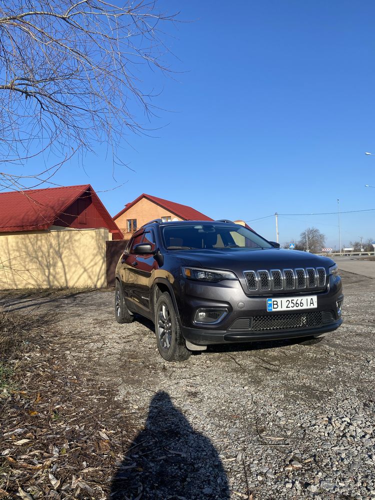 Jeep Cherokke 2019 року