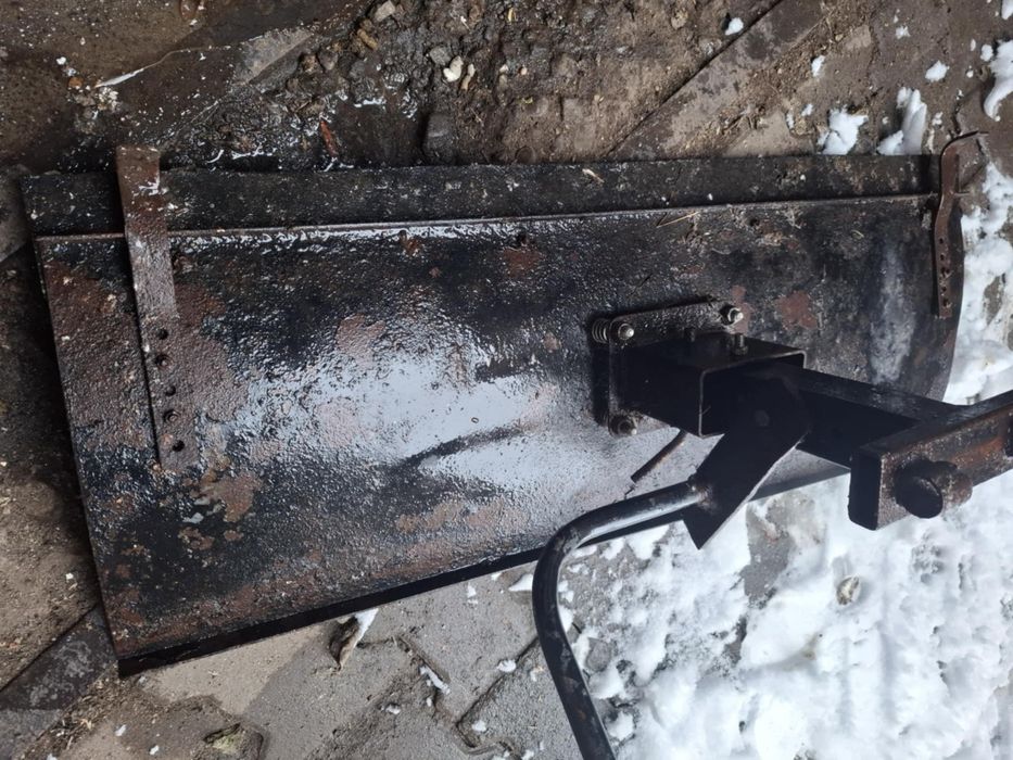 Pług Śnieżny z mocowaniem 100cm szerokości