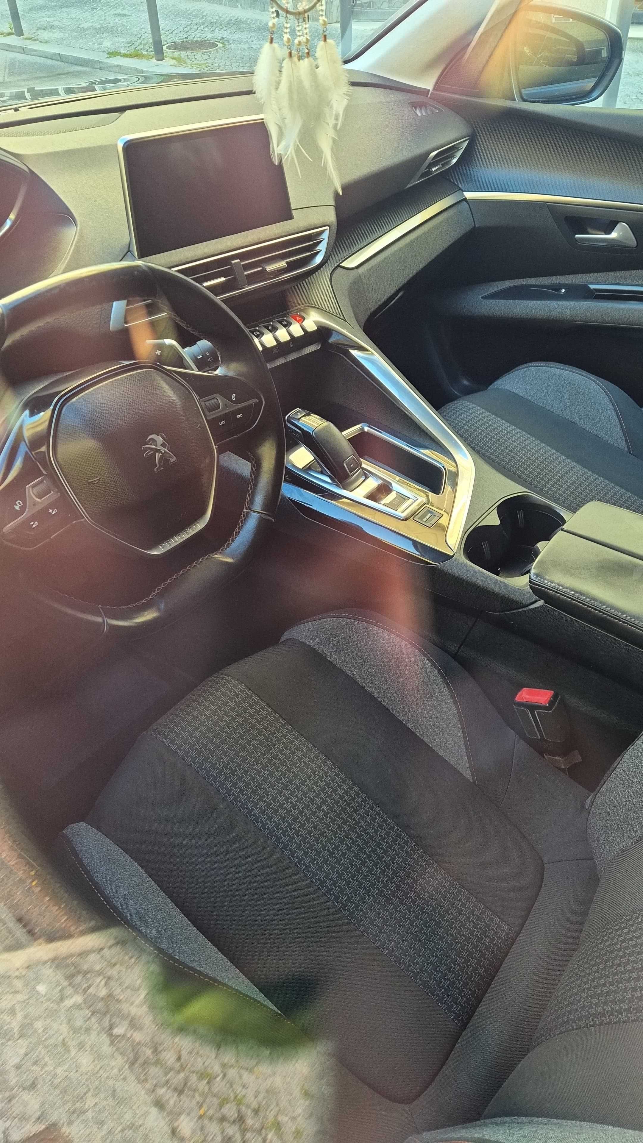 "Peugeot 5008 Premium – 7 Lugares, Automático, Imperdível!"