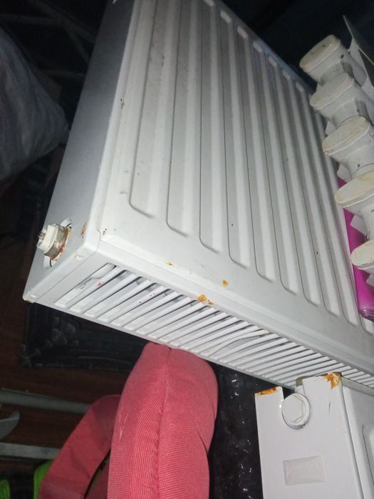 Батареї для опалення Терміново Продам