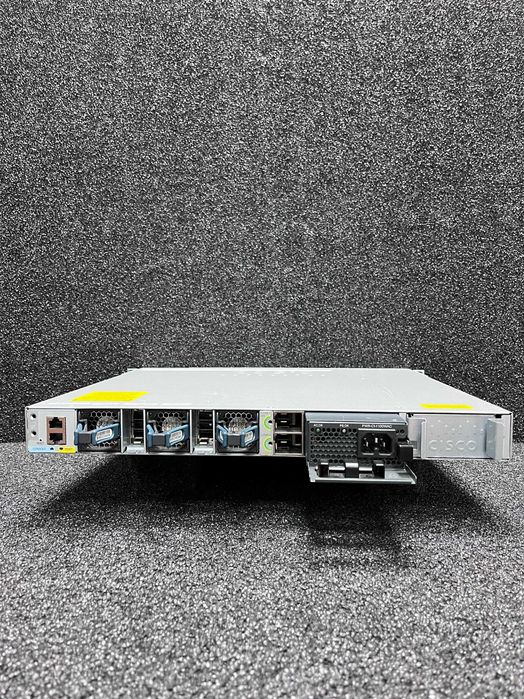 Гігабітний Full PoE комутатор Cisco WS-C3850-48F-S - Юнісфера
