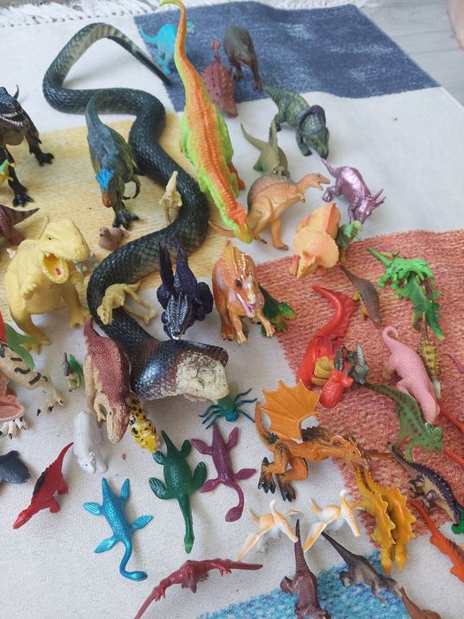 Динозаври тварини ящірки жуки шлях лот набір