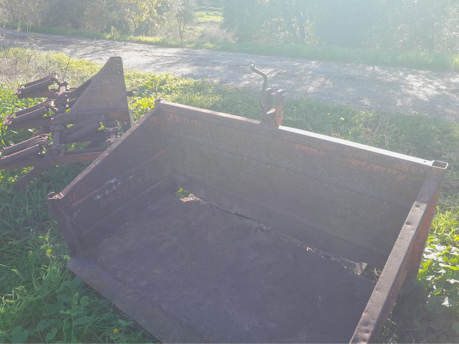 Trator VALPADANA 55cv + Alfaias