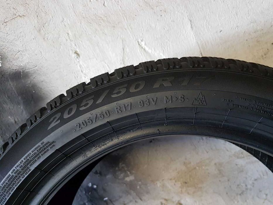 Dwie Opony zimowe 205/50R17 8,5mm Pirelli Cinturato Winter 2 2022r