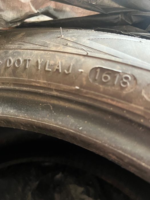Używana opona firmy Nokian 195/50 R16