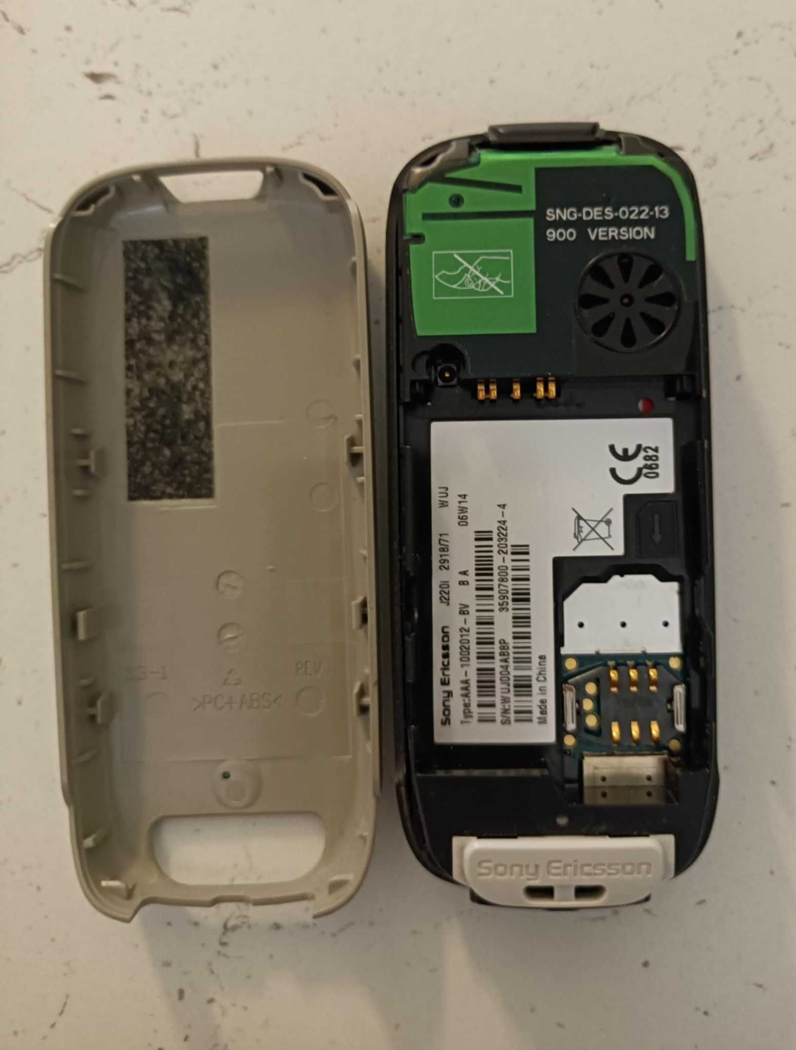 Sony Ericsson J220i