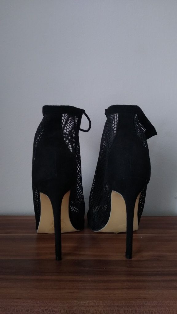 Buty na obcasie, high heels