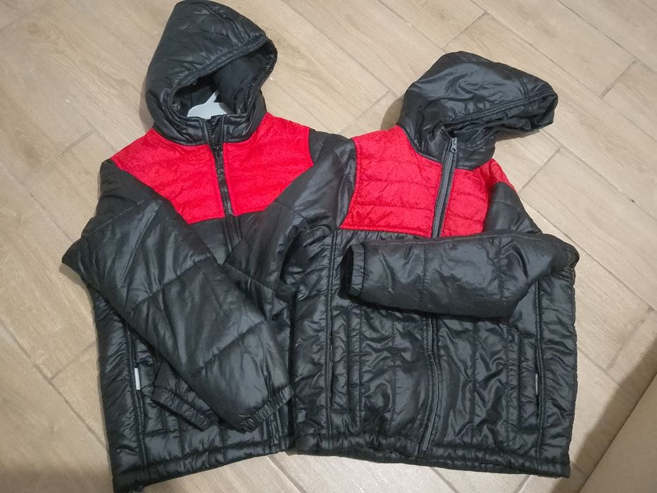 Продам 2 дитячі куртки за ціною одної