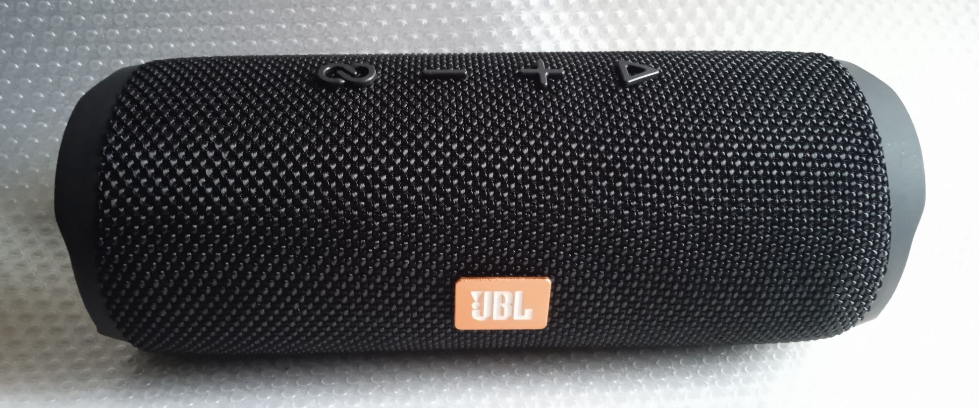 Портативная блютуз колонка JBL Flip 6