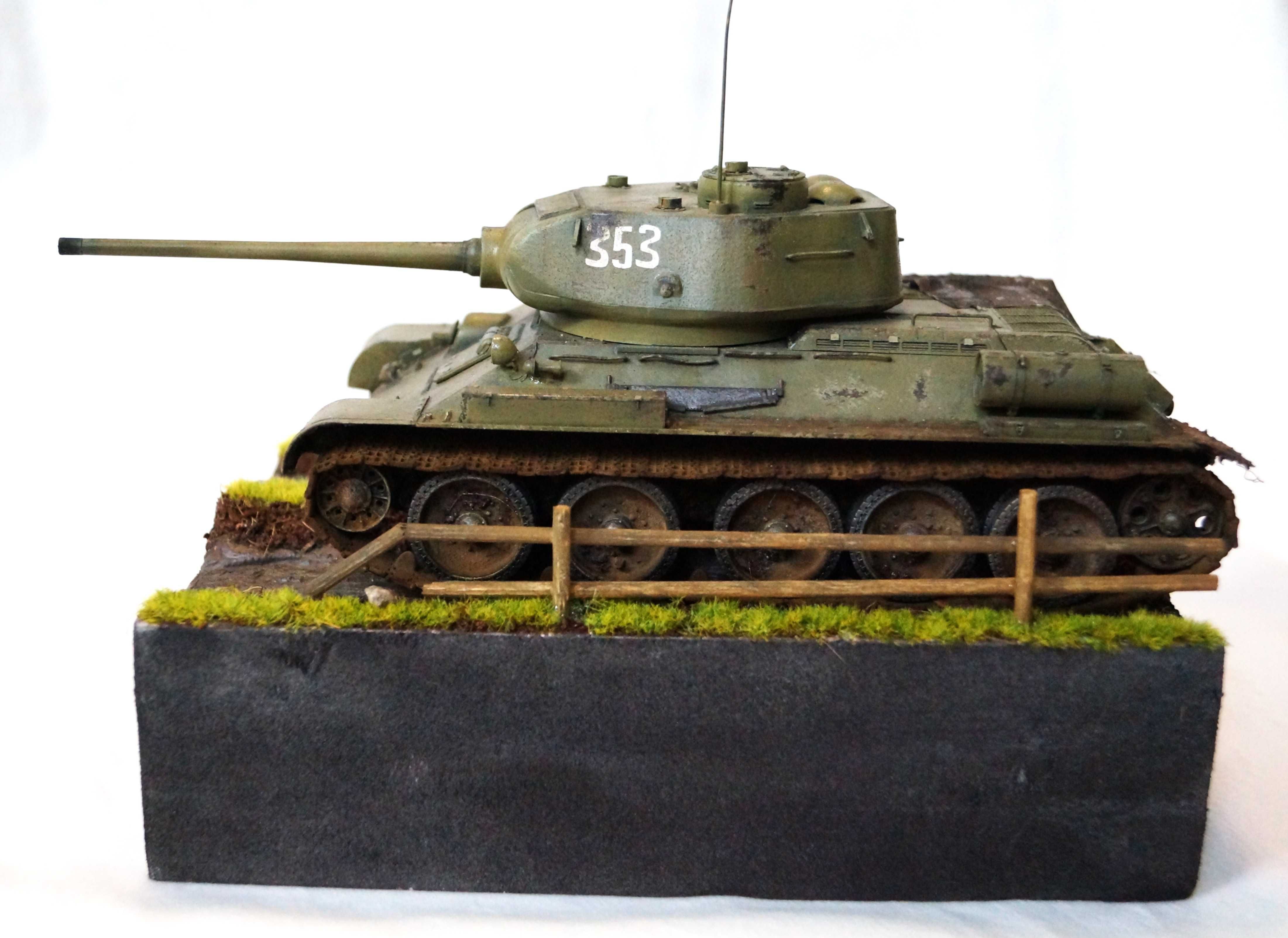 Diorama 1:35 T-34/85 MiniArt – model z blaszkami, malowany, gotowy
