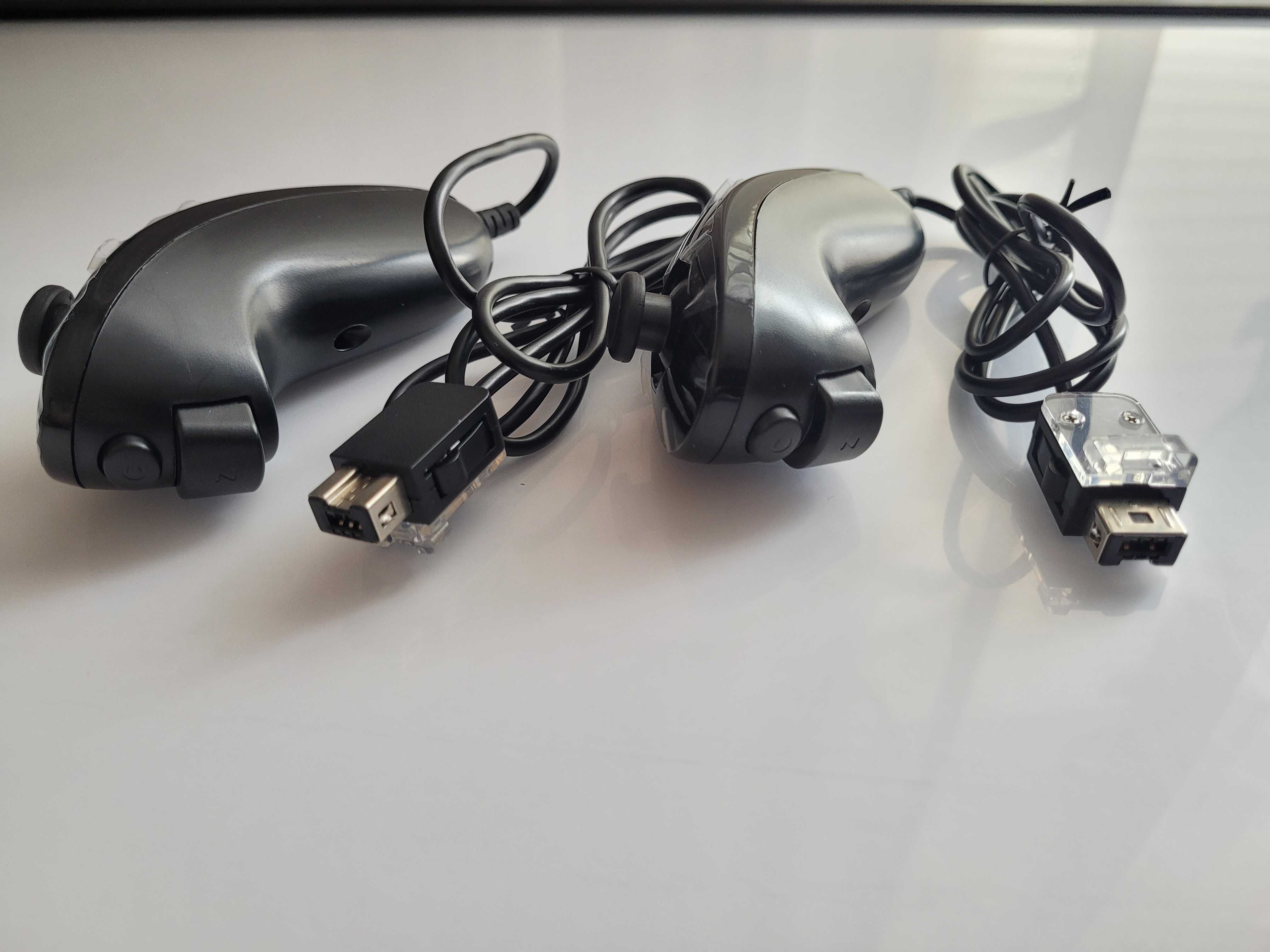 TechKen Pilot zdalnego sterowania Wii z kontrolerem Nunchuck Wii
