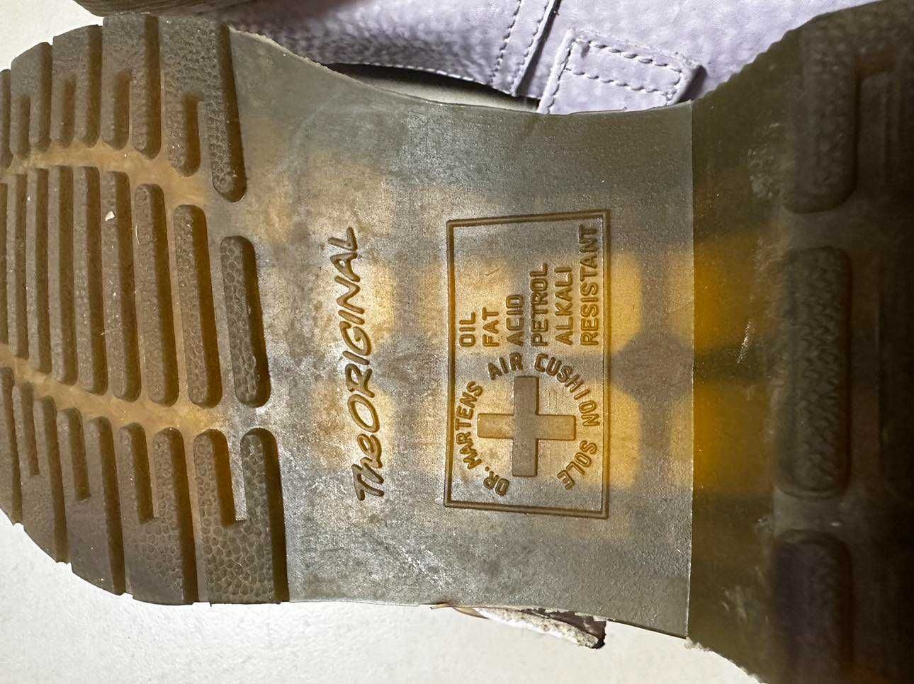 Dr. Martens. półbuty damskie