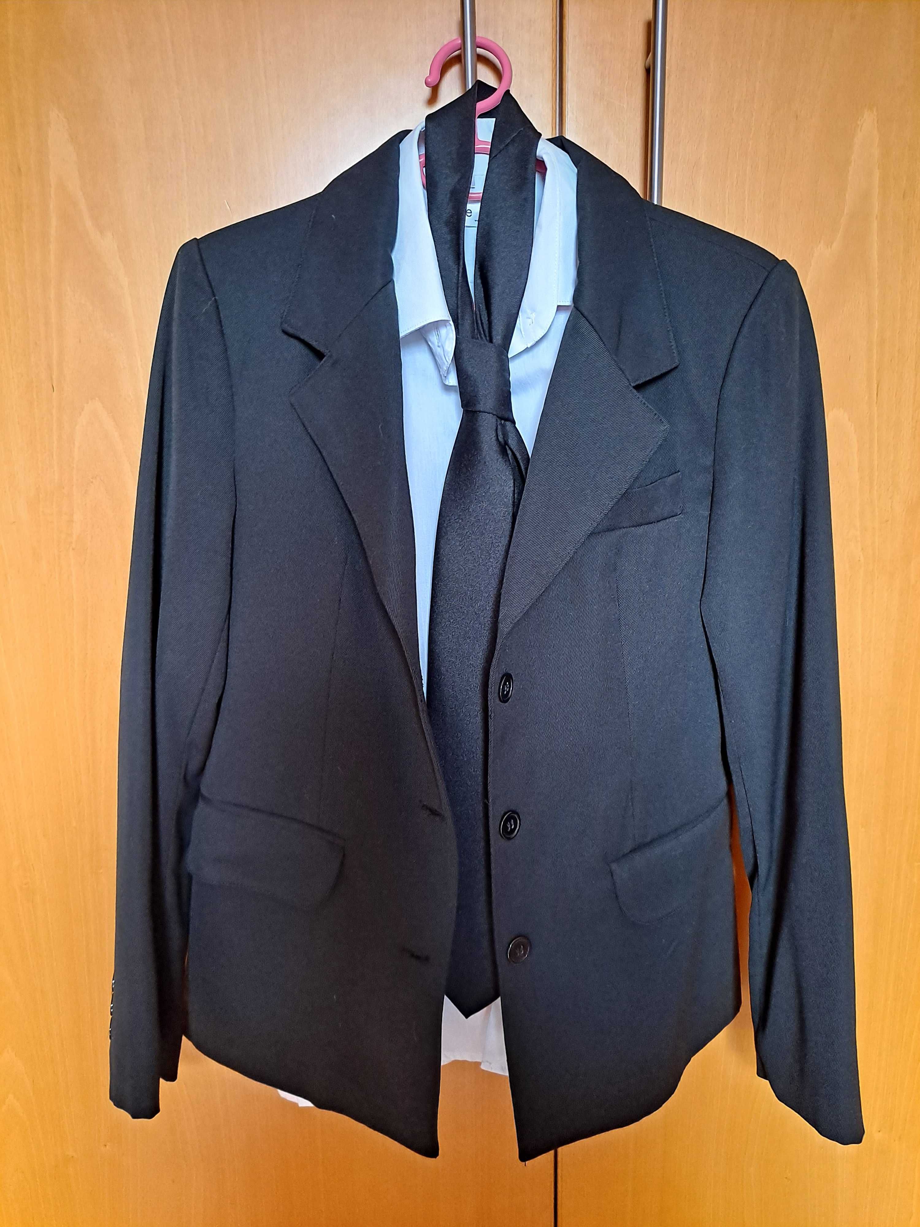 Traje Académico Preto Feminino