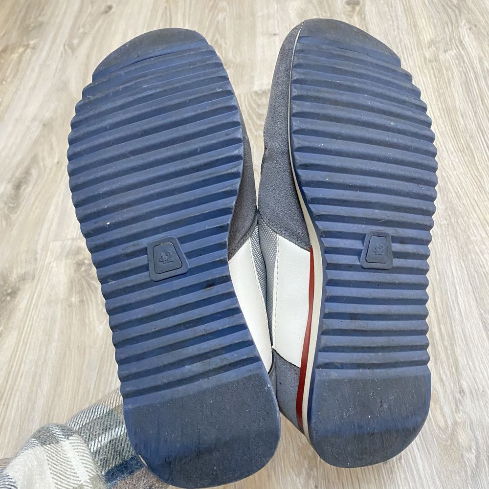Trampki rozmiar 42