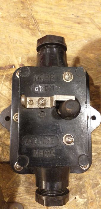 Lampa lampka bakelitowa włącznik reflektor szperacz  bakelit loft prl