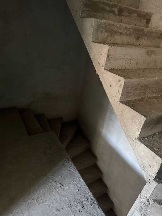 Продаж котеджу з ділянкою 0,84 сот., у с. Ременів