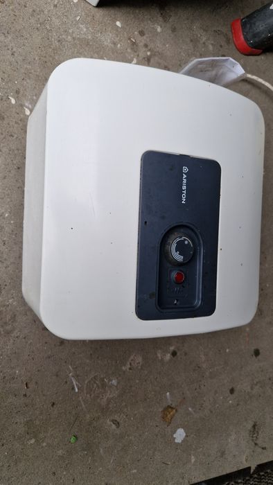 Elektryczny Podgrzewacz Wody ARISTON PRO 10 UR PL - 10L
