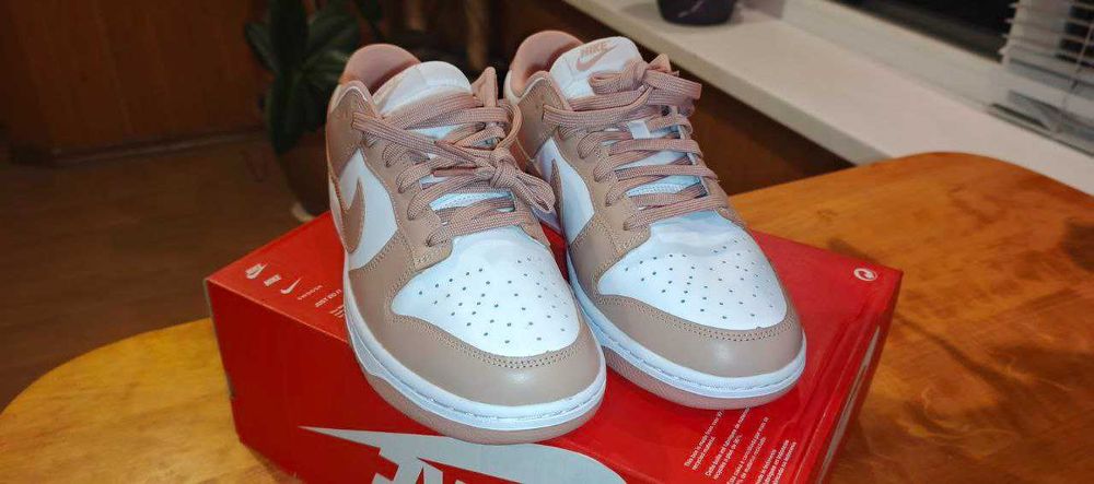 Оригінальні Nike Dunk Low  43р