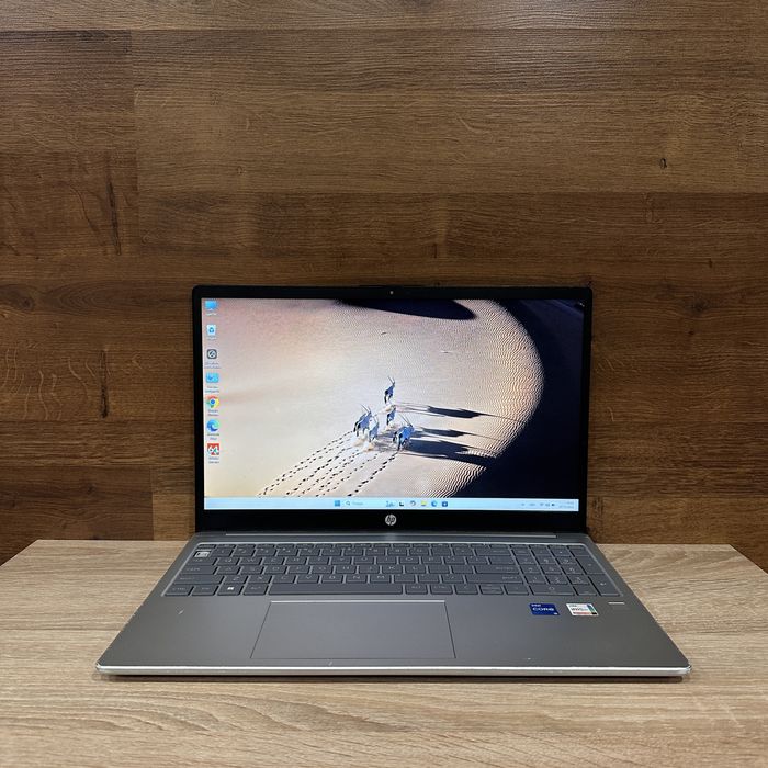 HP Laptop 15 i5-1334U/8/512 Intel Iris XS Graphics