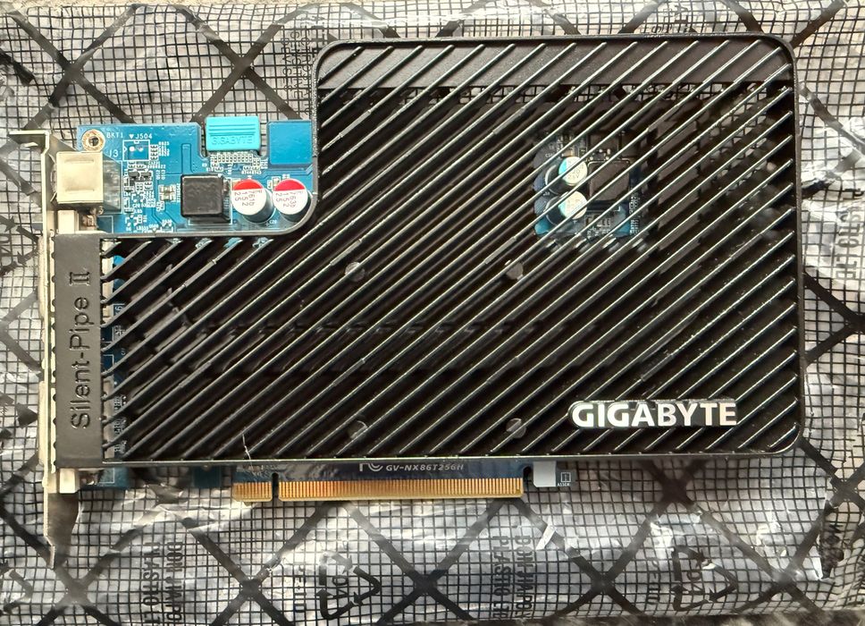 Gigabyte GeForce 8600 GT GV-NX86T256H 512MB DDR2