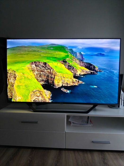 Sprzedam telewizor 50 Qled 4K Smart TV
