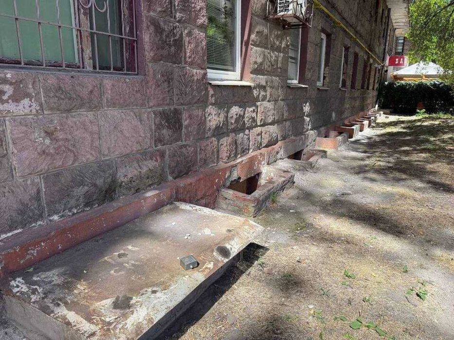 Приміщенння Підвал проспект Металургів, буд. 4 (368 кв.м.)