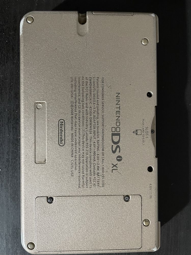 Consola Nintendo DSI XL