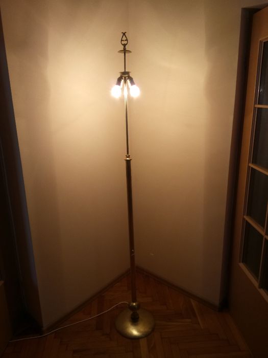 Lampa stojąca ładna
