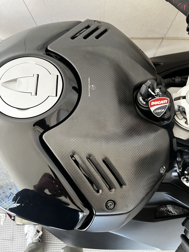 Ducati panigale v4s