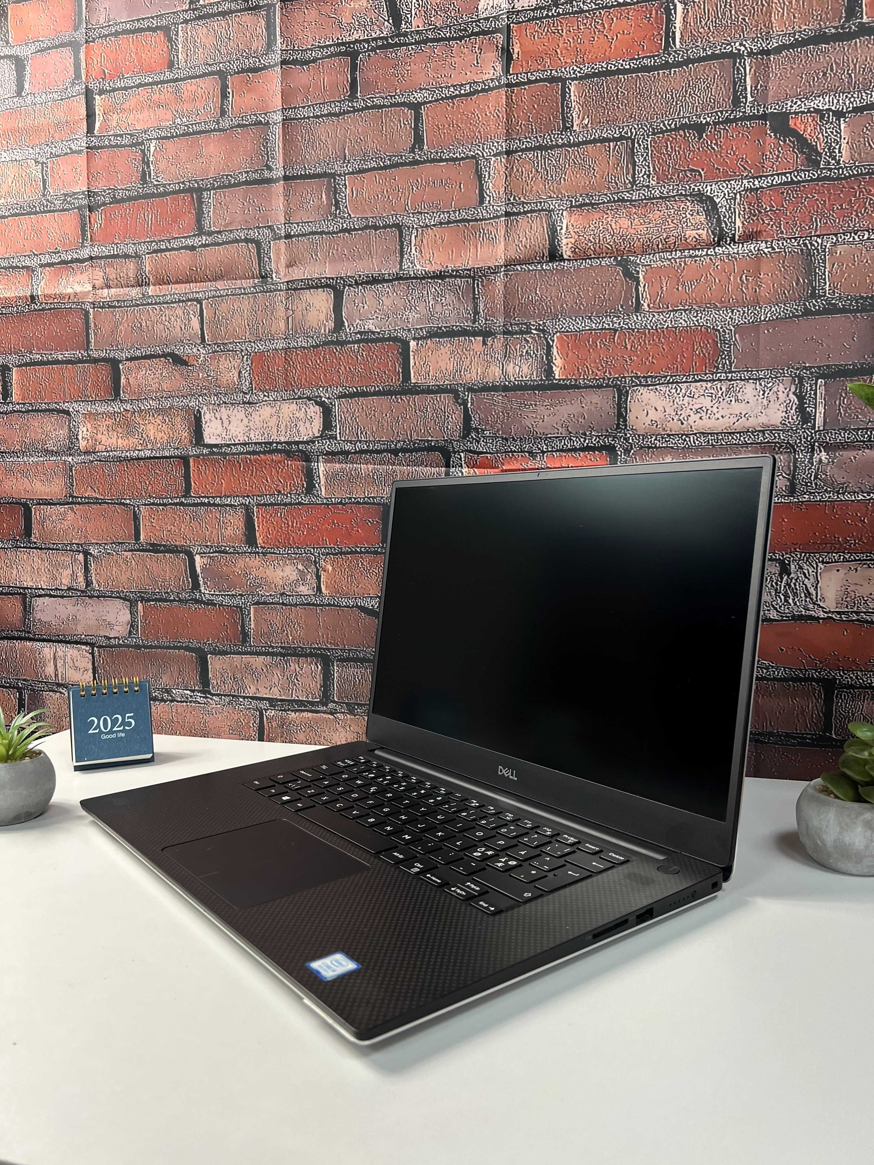 Quadro T2000 (4GB)·Ноутбук Dell Precision 5540·i9-9980HK·16GB+SSD512GB