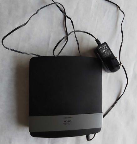 Router LINKSYS E900 N300 DSL