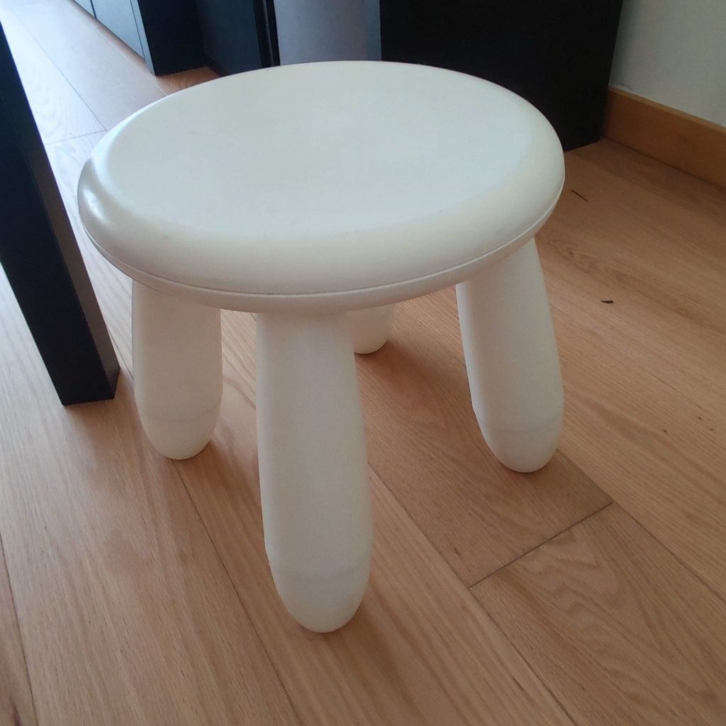 Mesa e banco IKEA