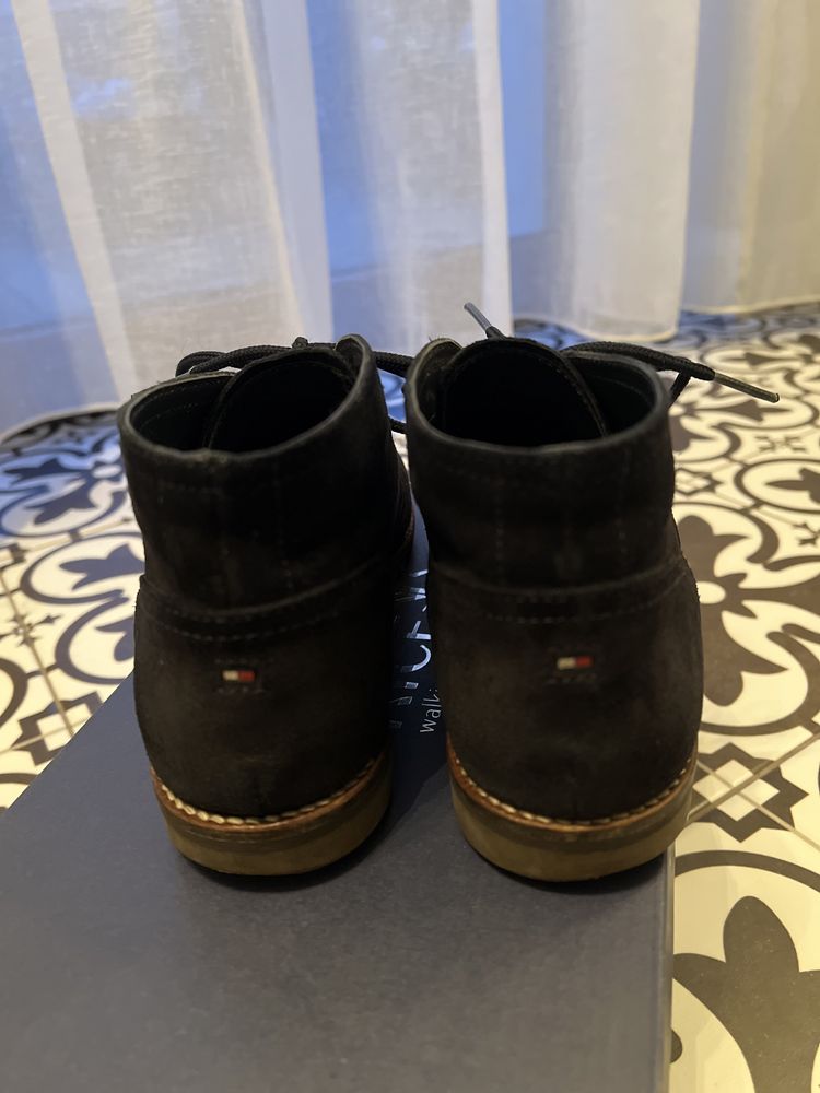 Damskie sznurowane buty skóra zamszowa Tommy Hilfiger rozmiar 37