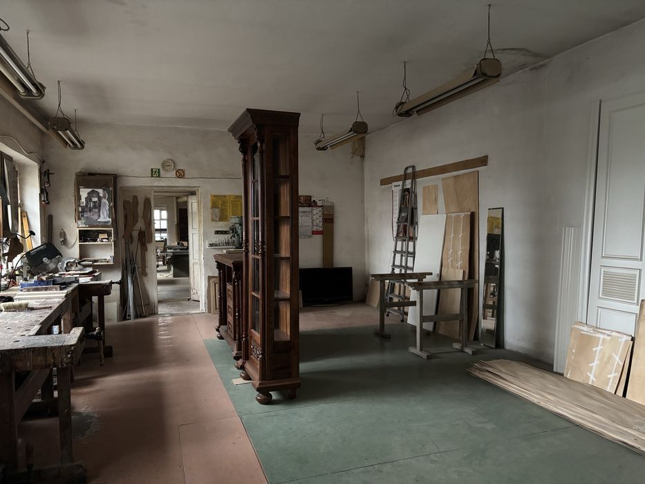 ZAREZERWOWANE WYNAJEM budynek po warsztacie stolarskim