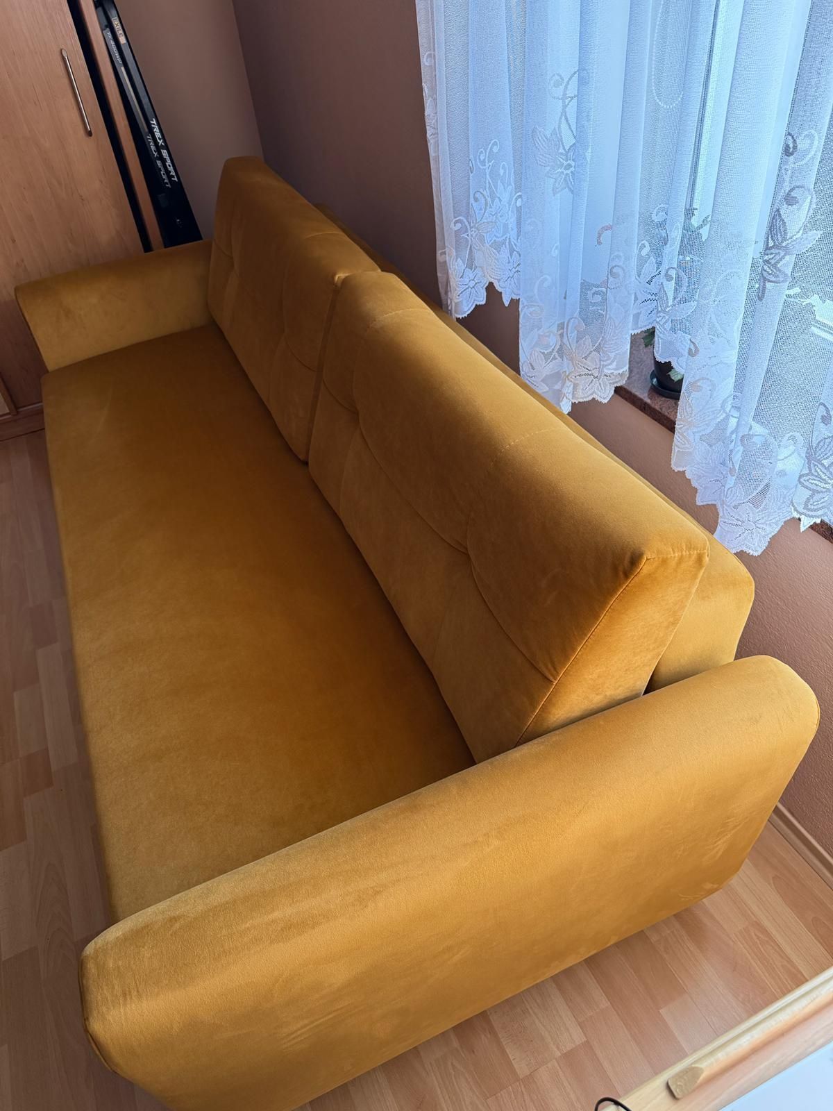 Sprzedam sofę w dobrym stanie