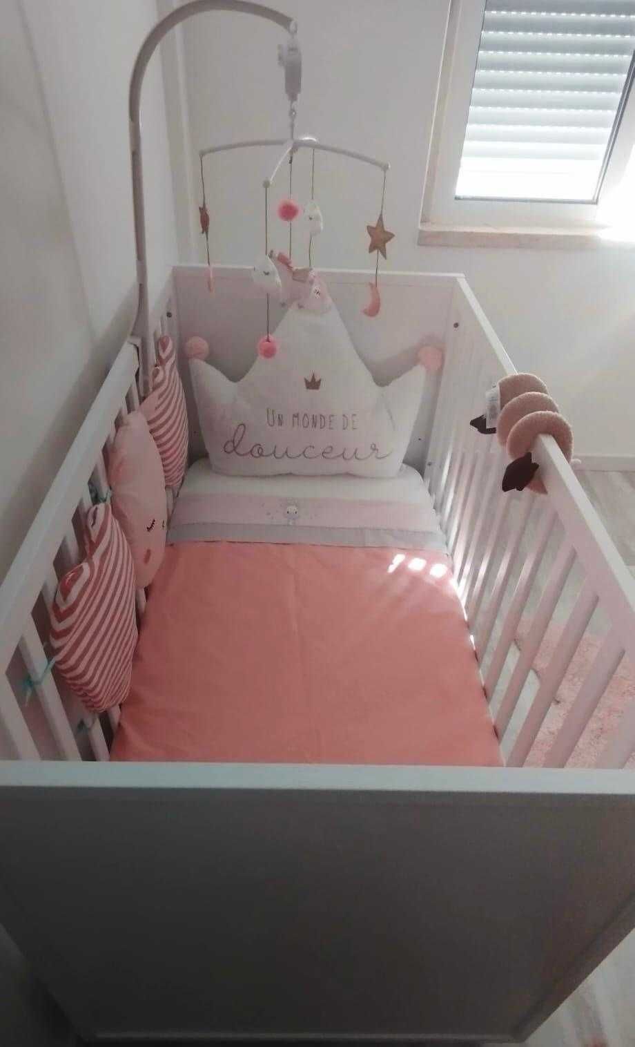 Lila - Berço evolutivo com grade de pinho e faia branco mate