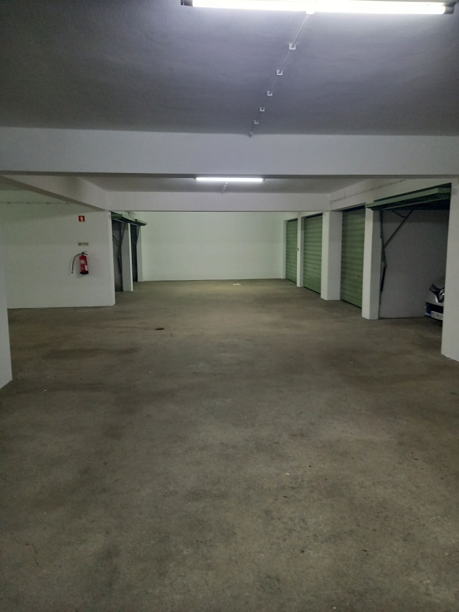 Garagem centro da cidade.