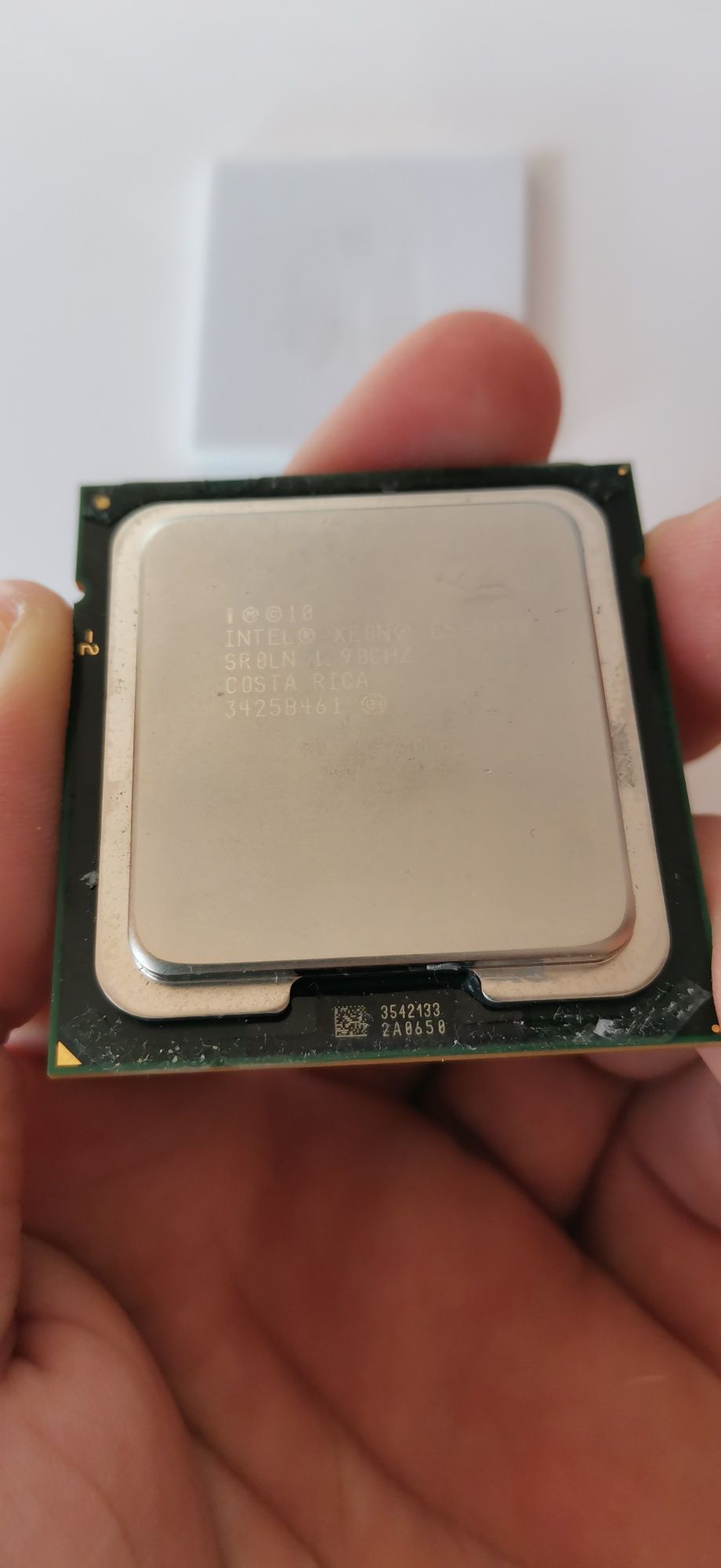 Процесор Intel Xeon E5-2420 6 ядер 12 потоків