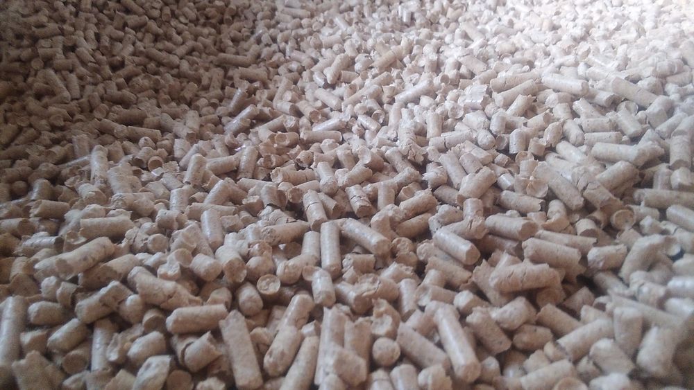 Пелети для опалення з дуба