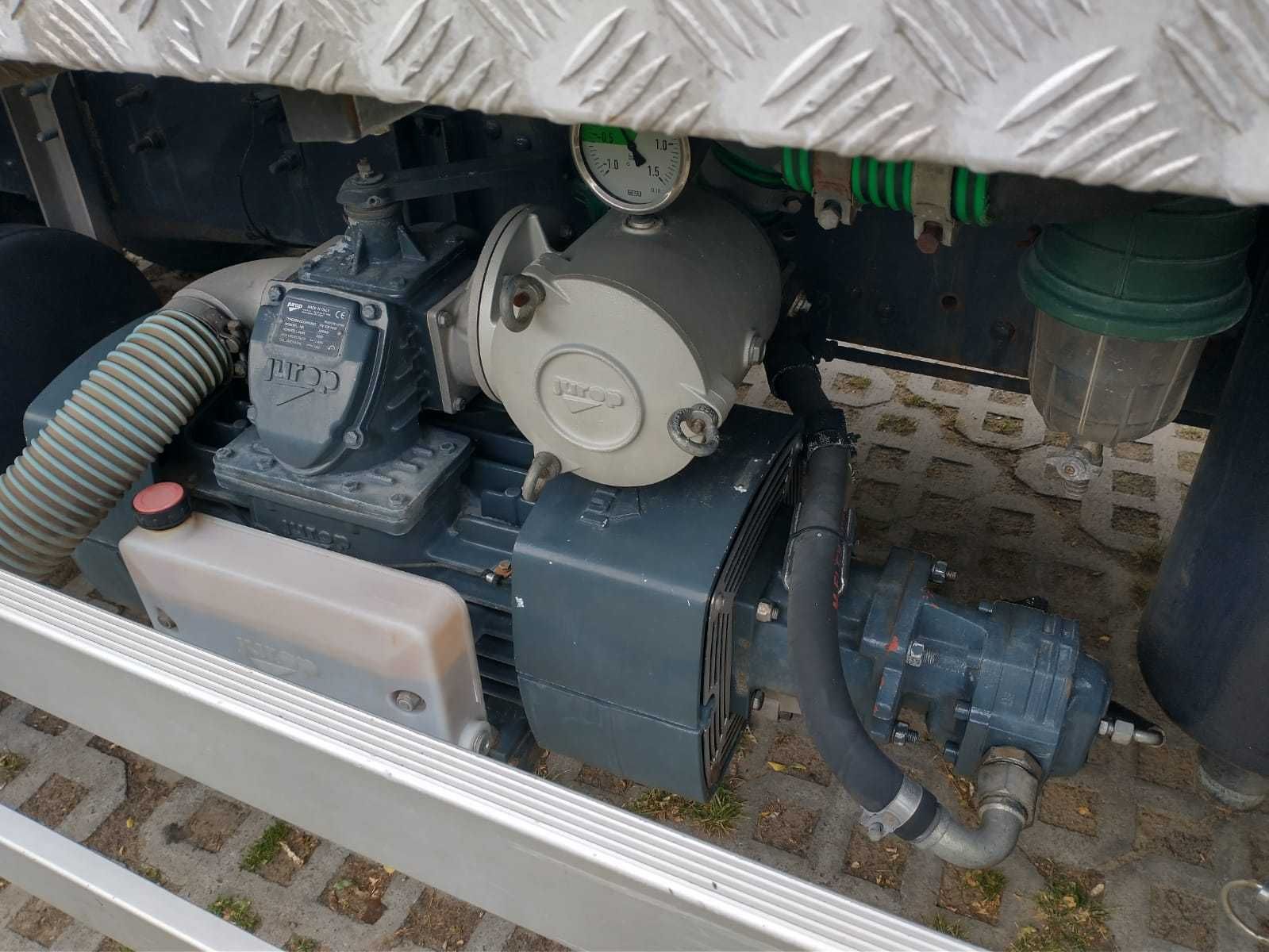 Scania P270 pojazd asenizacyjny